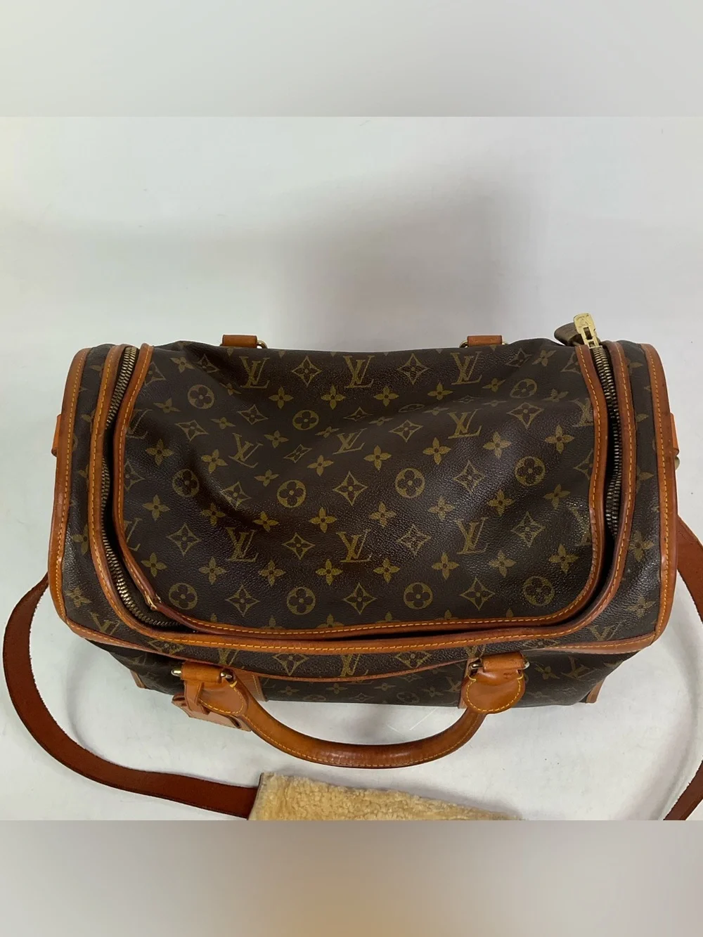 Louis Vuitton Monogram Sac Chien 40 Pet Carrier Dog Bag With Shoulder Strap